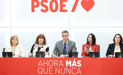 Pedro Sánchez und Parteikolleginnen