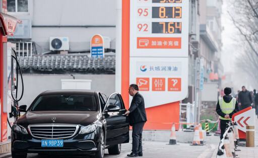 Tankstelle China Mercedes