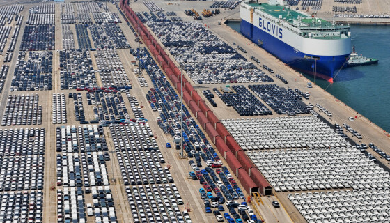 Chinese-made Vehicles Export YANTAI