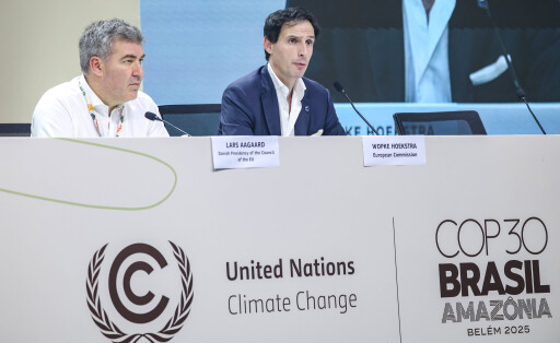 November 17, 2025, Belem, Brazil, Brazil: LARS AAGAARD of the Danish Presidency of the Council of the EU and WOPKE HOEKSTRA of the European Commission speak during a press conference at COP30 following High Level debates on the first day of the second week of the conference. The briefing addressed priorities on adaptation, climate finance for vulnerable countries and the long term decarbonisation agenda. Belem Brazil - ZUMAo116 20251117_znp_o116_012 Copyright: xBiancaxOterox